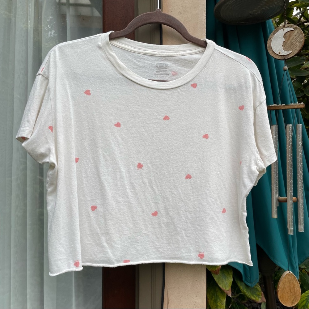PINK Victoria’s Secret Heart Crop Tee
